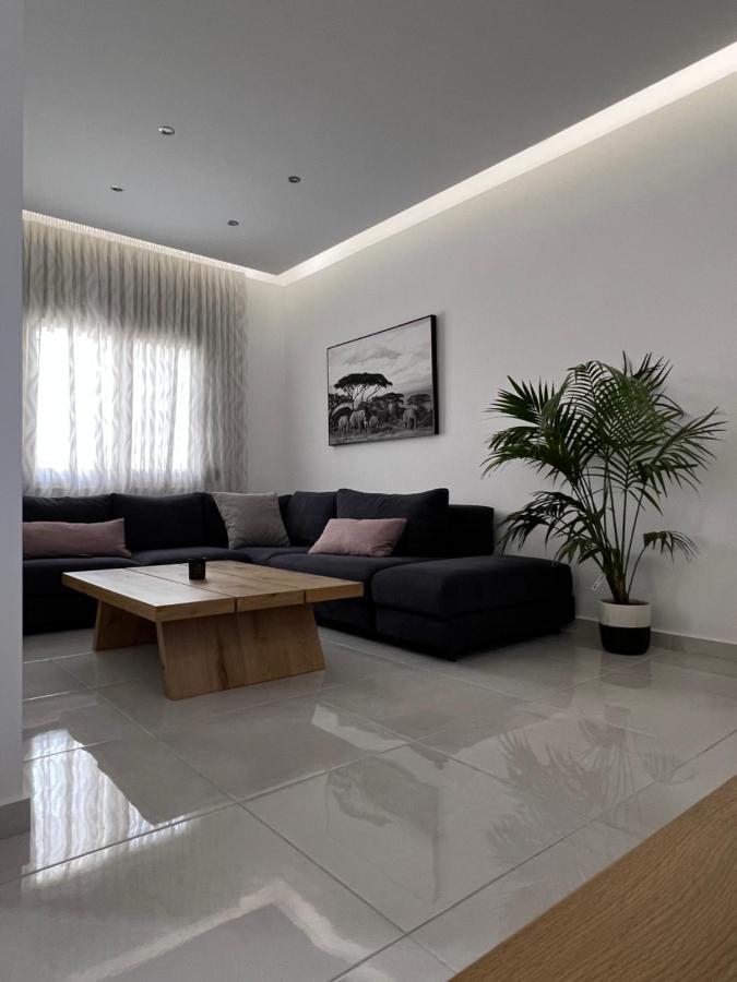 Modern Apartment Close To Airport With Gym And Bbq Heraklion  ภายนอก รูปภาพ