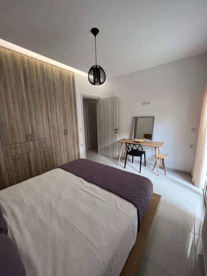 Modern Apartment Close To Airport With Gym And Bbq Heraklion  ภายนอก รูปภาพ