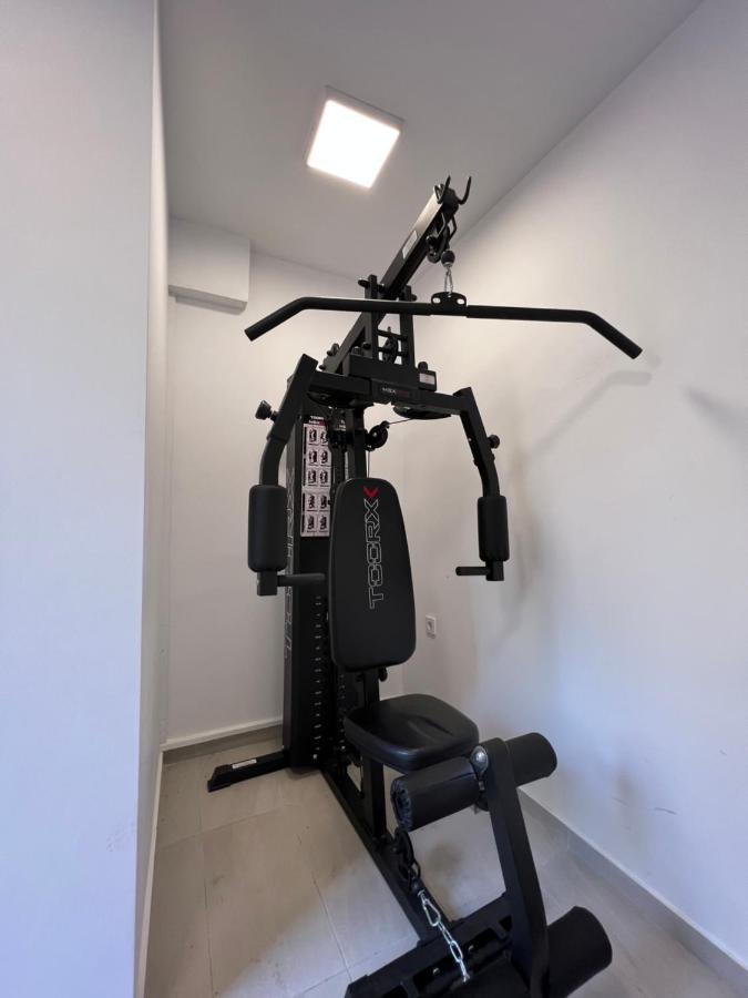 Modern Apartment Close To Airport With Gym And Bbq Heraklion  ภายนอก รูปภาพ